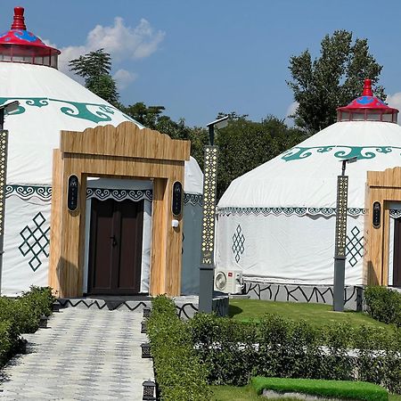 Iyi Luxury Inn Swat Saidu Sharif Zewnętrze zdjęcie