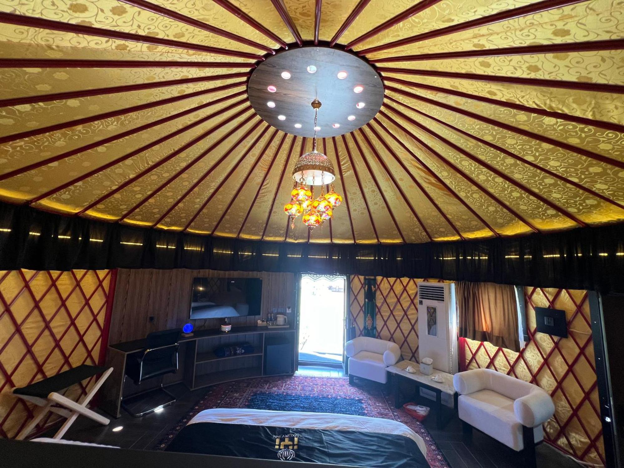 Iyi Luxury Inn Swat Saidu Sharif Zewnętrze zdjęcie