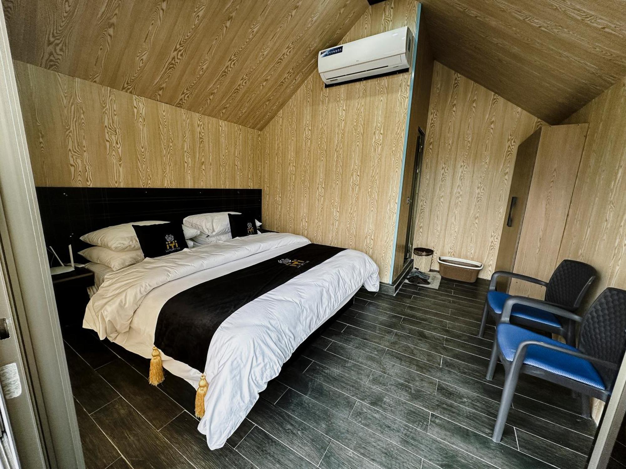 Iyi Luxury Inn Swat Saidu Sharif Zewnętrze zdjęcie